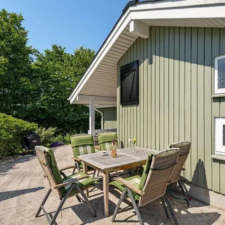 Diertje - 10m From The Sea By Interhome